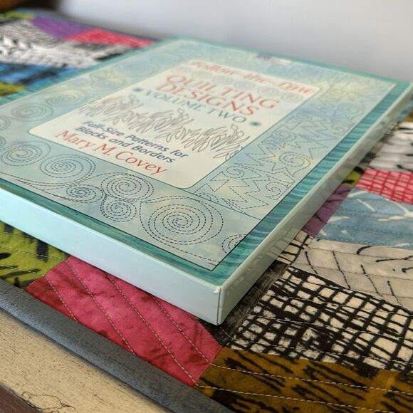 Follow The Line Quilting Designs Volume Two, Full-Size Patterns - Picture 7 of 9